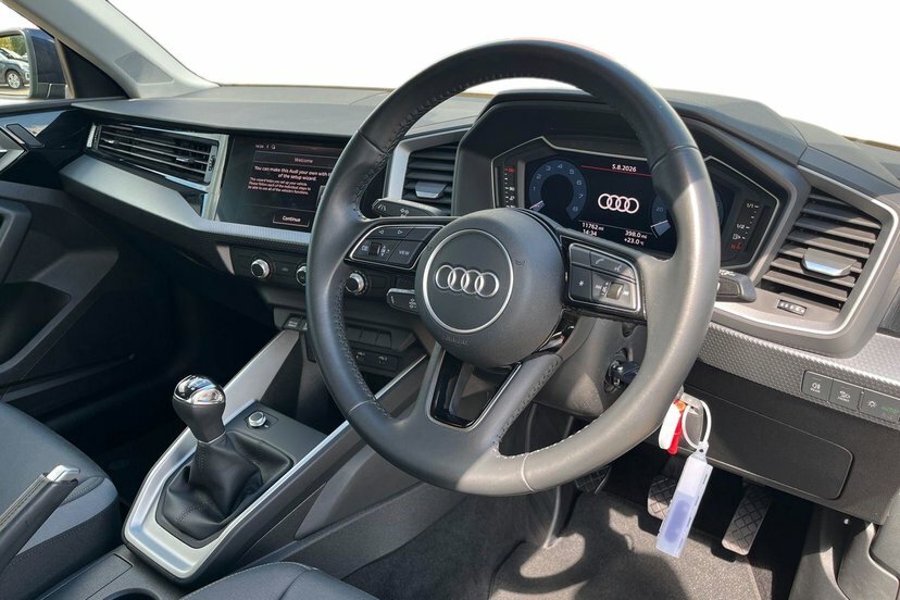 Audi A1 1.0 Tfsi 30 Sport Sportback 116 Blue #6