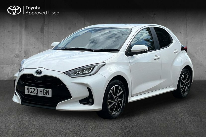 Toyota Yaris 1.5 Vvt-h Design Hatchback Hybrid E-cvt White #3