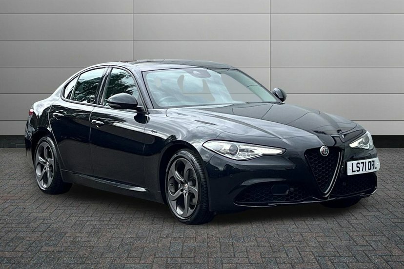 Alfa Romeo Giulia 2.0T Sprint Saloon 200 Ps Black