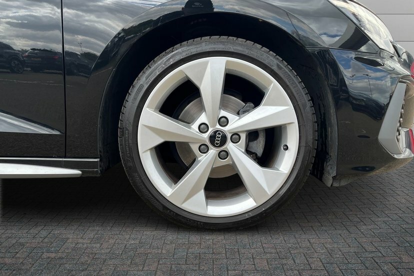 Audi A3 1.5 Tfsi 35 S Line Sportback 15 Black #5