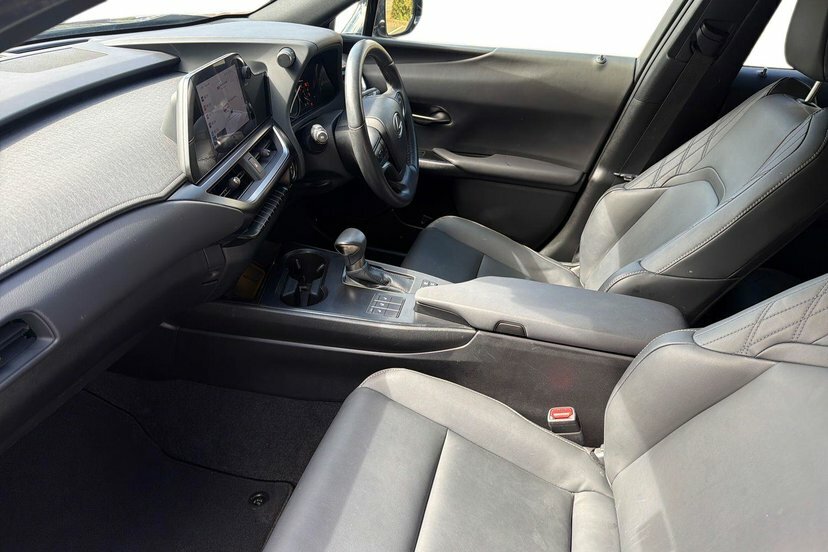 Lexus UX 2.0 250H F Sport Design Suv Hybrid E-cv Black #2