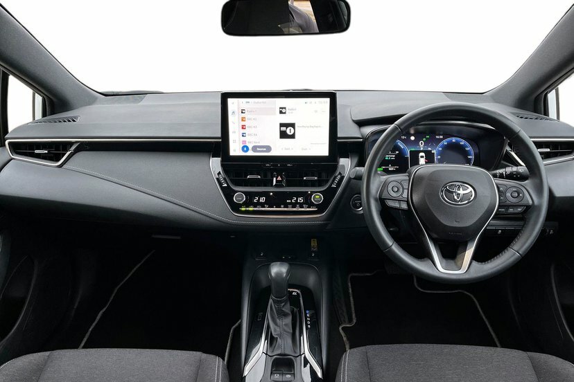 Toyota Corolla 1.8 Vvt-h Icon Hatchback Hybrid Cvt 14 White #6