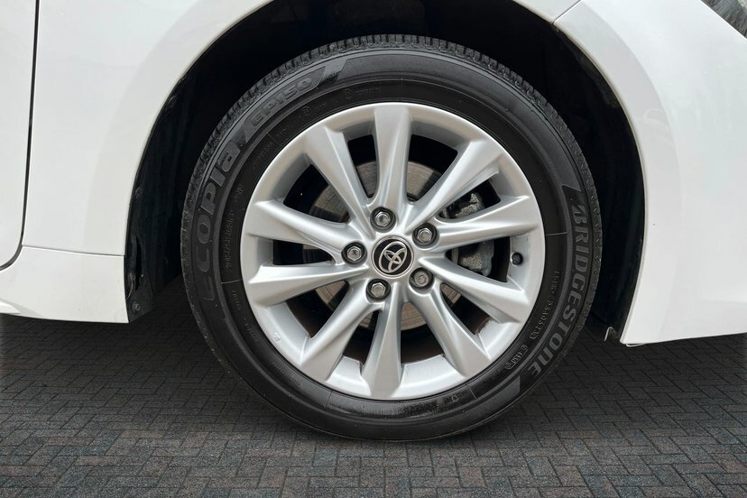 Toyota Corolla 1.8 Vvt-h Icon Hatchback Hybrid Cvt 14 White #5