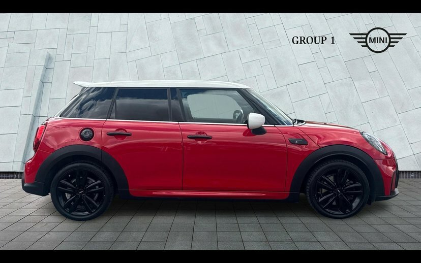 Mini Hatch 5-Door Hatch Cooper S Sport EO71UFC Red #3