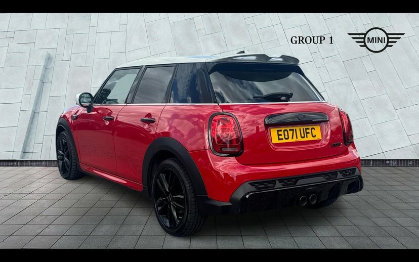 Mini Hatch 5-Door Hatch Cooper S Sport EO71UFC Red #2