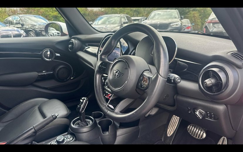 Mini Hatch 5-Door Hatch Cooper S Sport EO71UFC Red #6