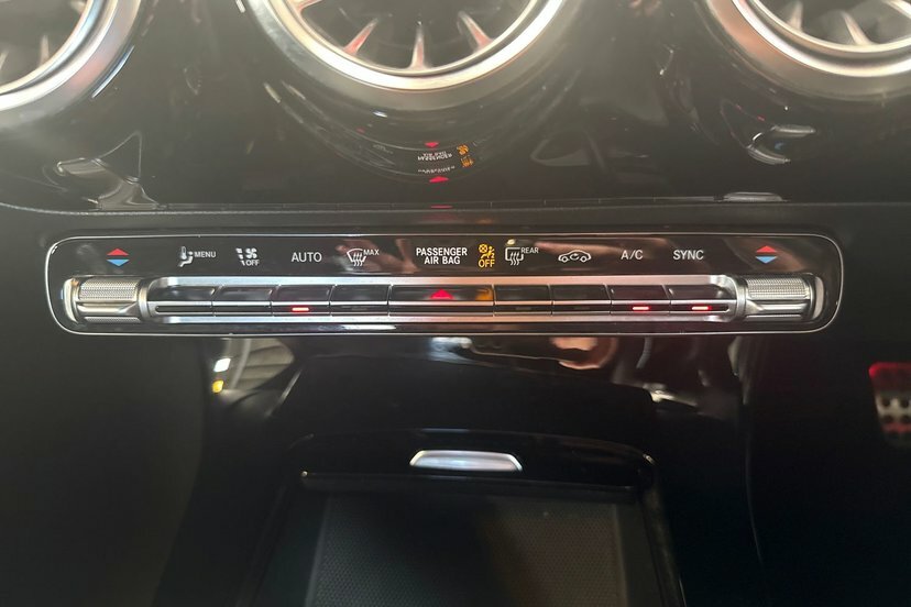 Mercedes-Benz CLA Class 1.3 Cla180 Amg Line Night Edition Premium Plus C Black #36