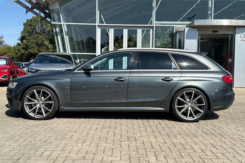 Audi RS4 Avant Avant 4.2 Fsi V8 Estate S Tronic Quattr White #15