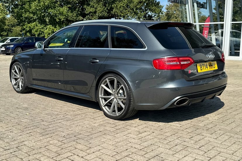 Audi RS4 Avant Avant 4.2 Fsi V8 Estate S Tronic Quattr White #14