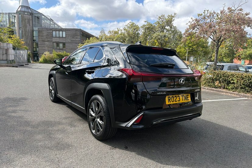 Lexus UX 250H 2.0 F-sport Design Cvt Green #25