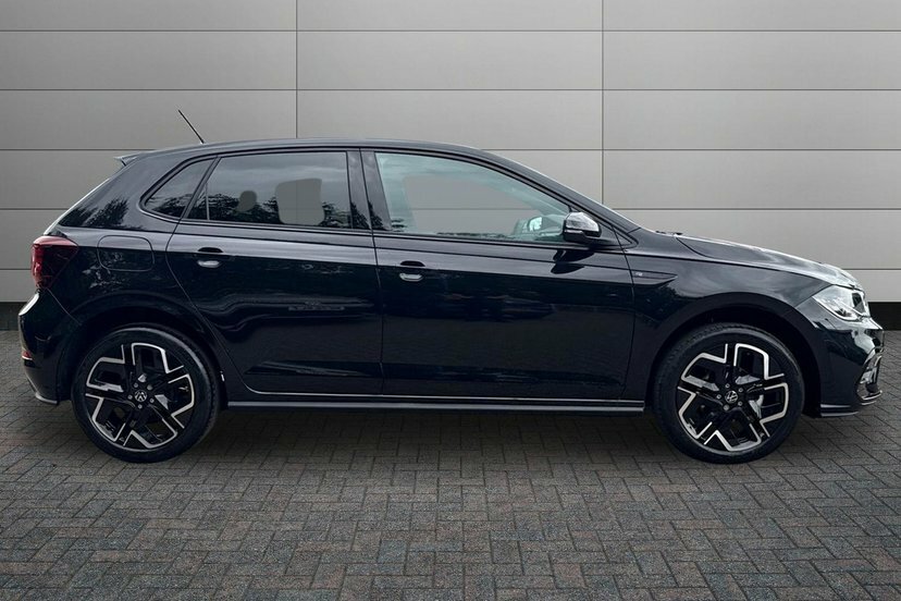 Volkswagen Polo 1.0 Tsi R-line Hatchback 95 Ps Black #4