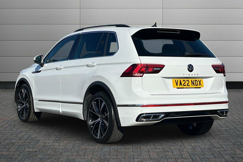 Volkswagen Tiguan 1.5 Tsi R-line Suv Dsg 150 Ps VA22NDX White #3