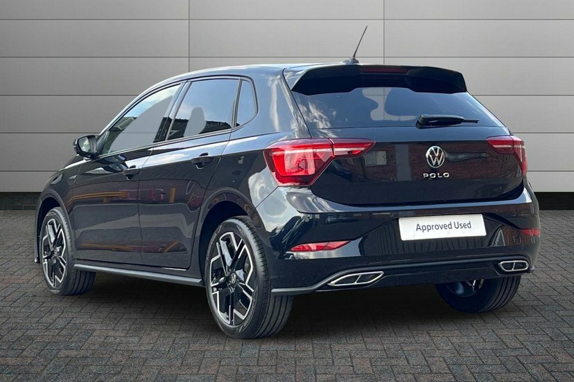 Volkswagen Polo 1.0 Tsi R-line Hatchback Dsg 115 Ps Black #3