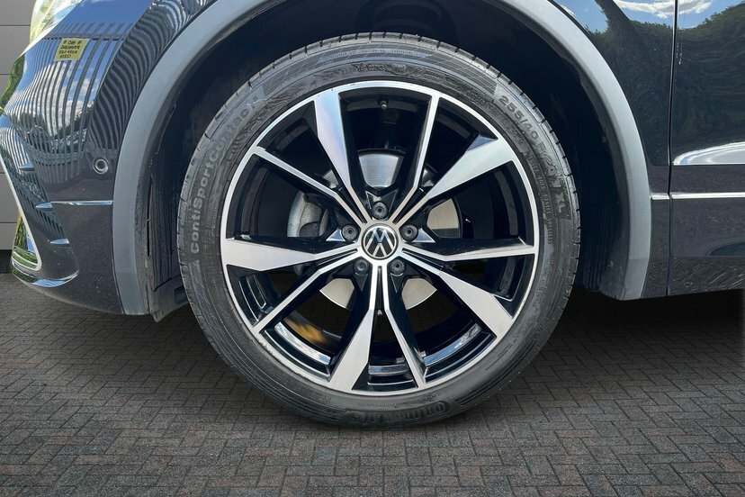 Volkswagen Tiguan 1.5 Tsi R-line Suv Dsg 150 Ps Black #5