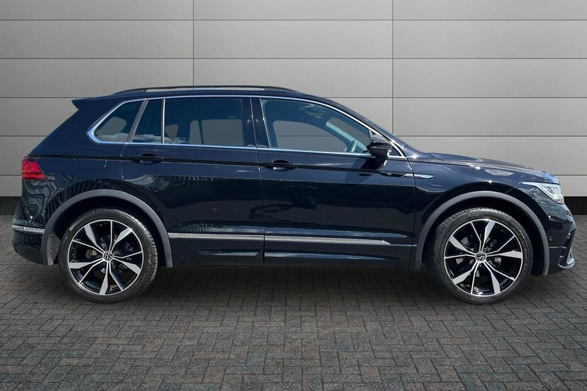 Volkswagen Tiguan 1.5 Tsi R-line Suv Dsg 150 Ps Black #4
