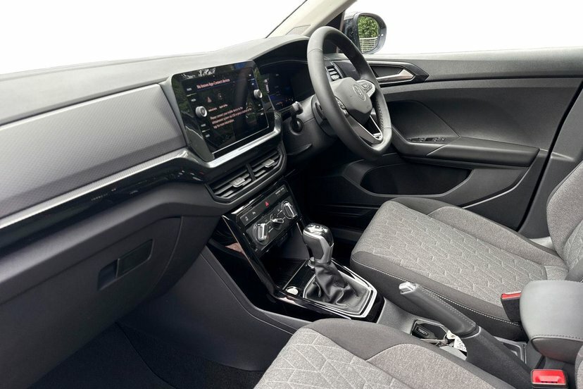 Volkswagen T-Cross 1.0 Tsi Match Suv Dsg 115 Ps Black #2