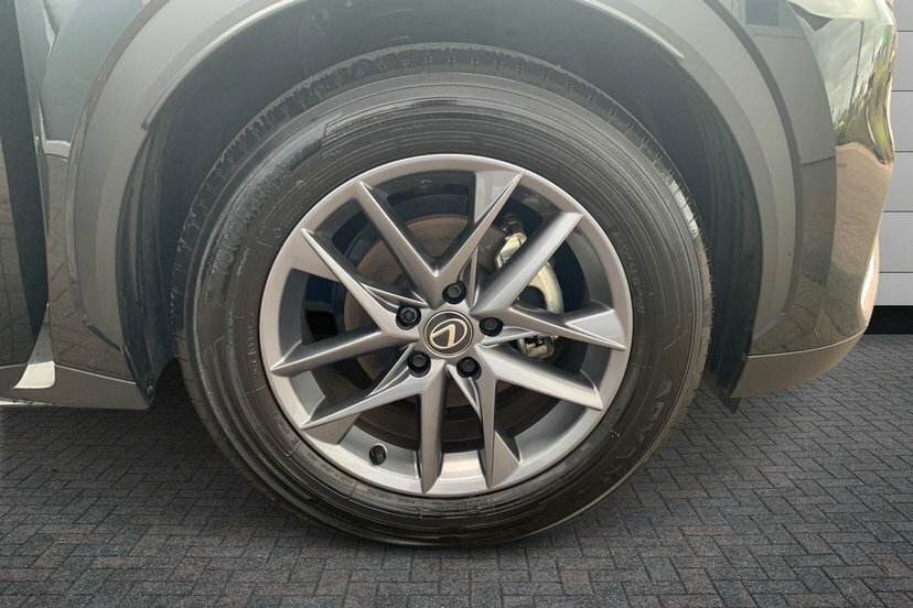 Lexus LBX 1.5 Vvt-ie Premium Suv Hybrid E-cvt 13 Black #5