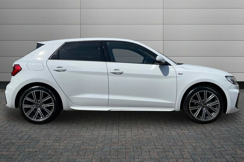 Audi A1 1.0 Tfsi 25 S Line Sportback S Tronic White #4