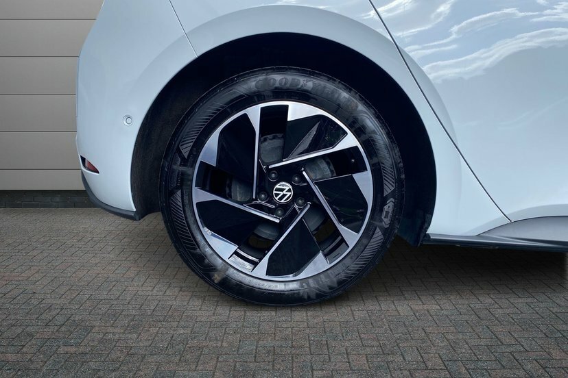 Volkswagen ID.3 Pro 59Kwh Match Hatchback 204 P Black #5
