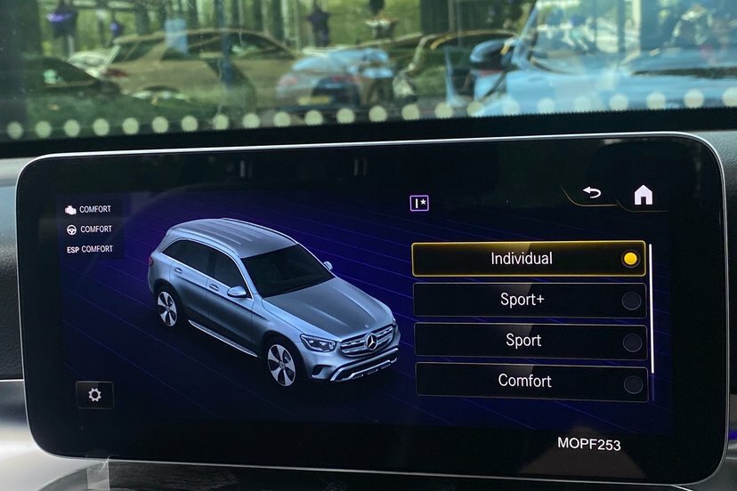 Mercedes-Benz GLC Class 2.0 Glc220d Amg Line G-tronic... 2020 Silver #61