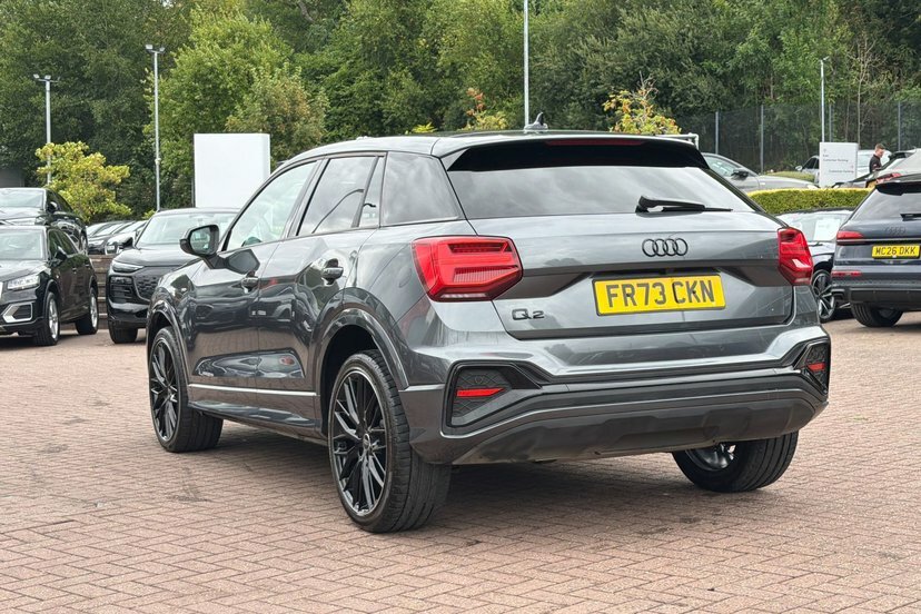 Audi Q2 Audi Q2 Sport 35 Tfsi 150 Ps S Tronic Black #16