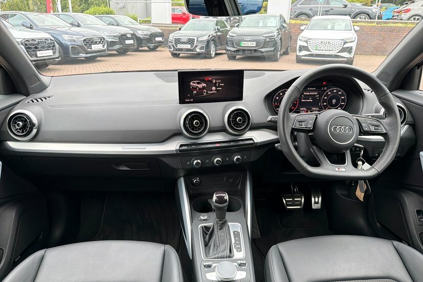 Audi Q2 Audi Q2 Sport 35 Tfsi 150 Ps S Tronic Black #35