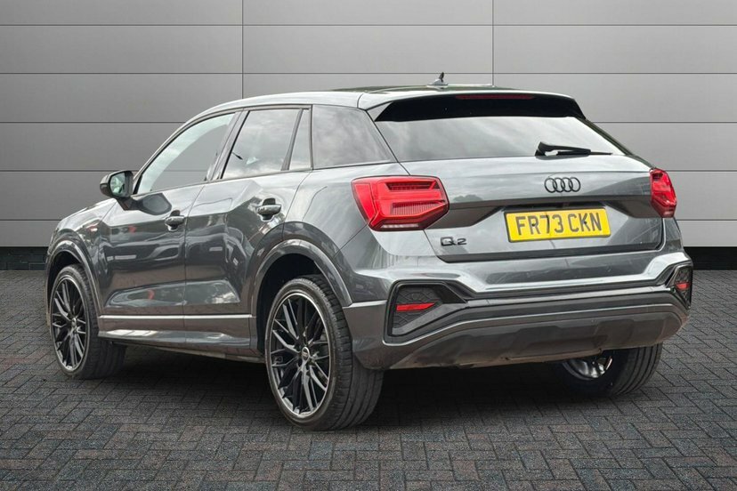 Audi Q2 1.5 Tfsi Cod 35 Black Edition Suv S Tro Grey #3