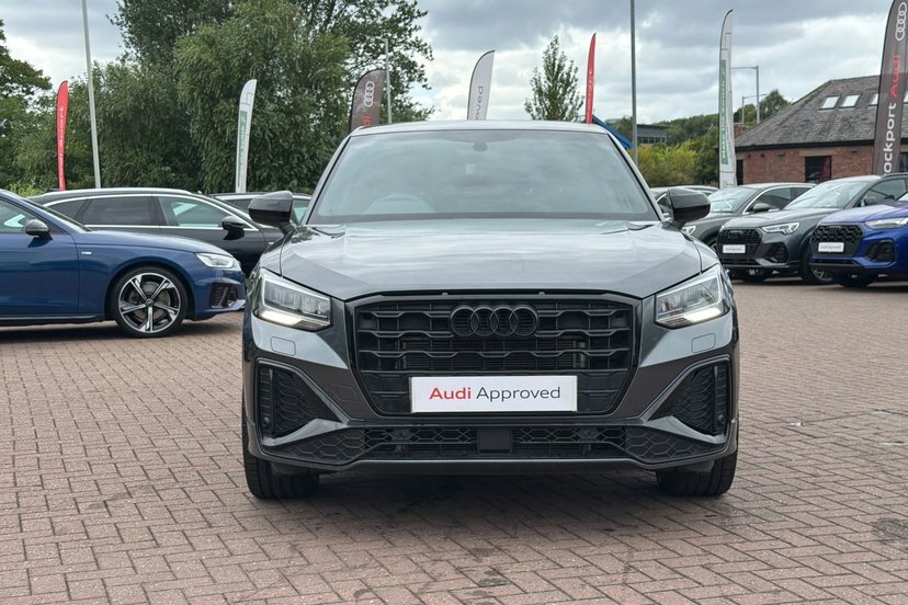 Audi Q2 Audi Q2 Sport 35 Tfsi 150 Ps S Tronic Black #27