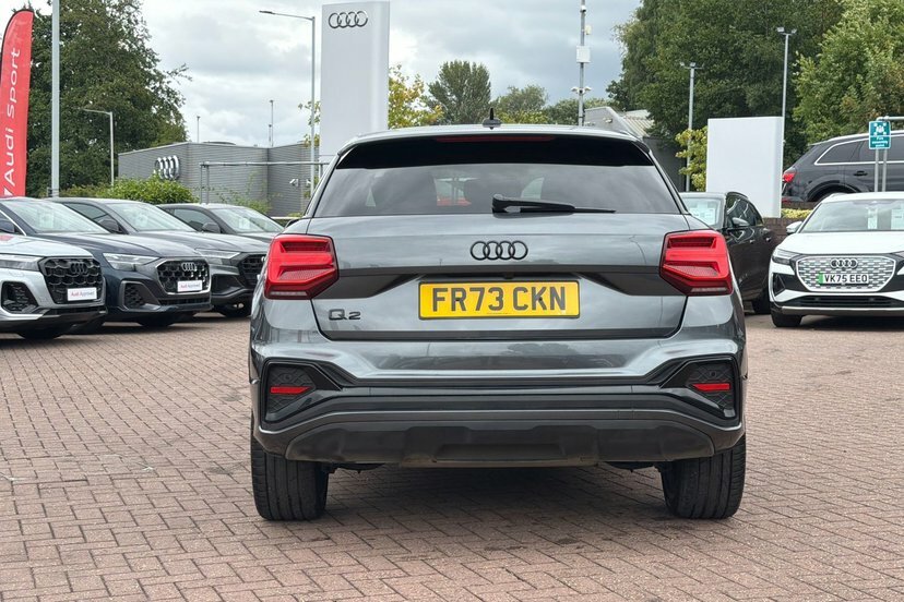 Audi Q2 Audi Q2 Sport 35 Tfsi 150 Ps S Tronic Black #18