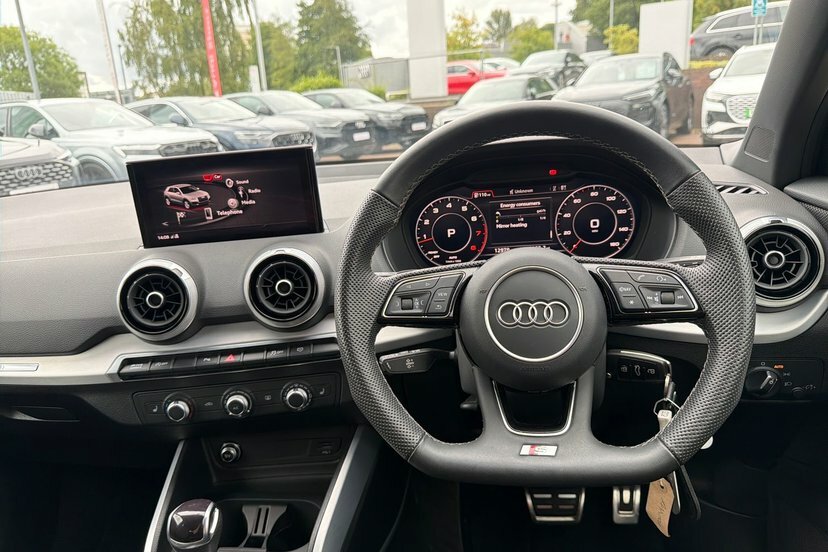 Audi Q2 Audi Q2 Sport 35 Tfsi 150 Ps S Tronic Black #44