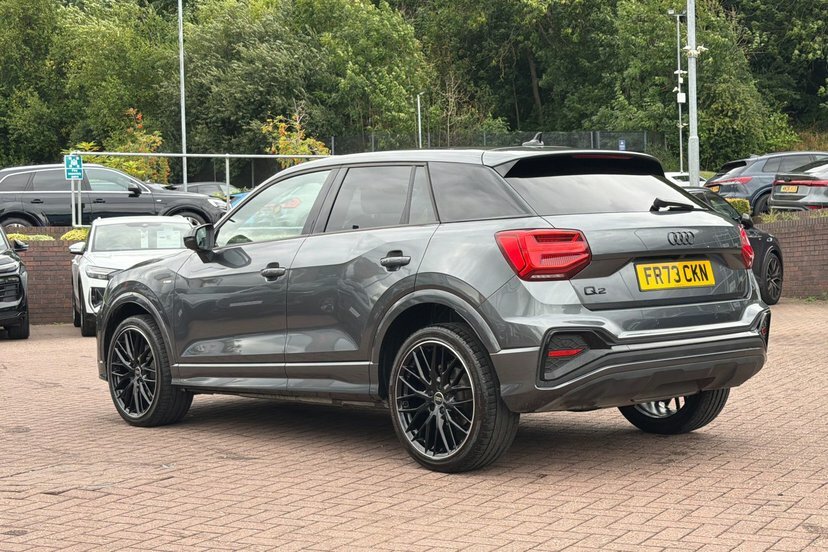 Audi Q2 Audi Q2 Sport 35 Tfsi 150 Ps S Tronic Black #17