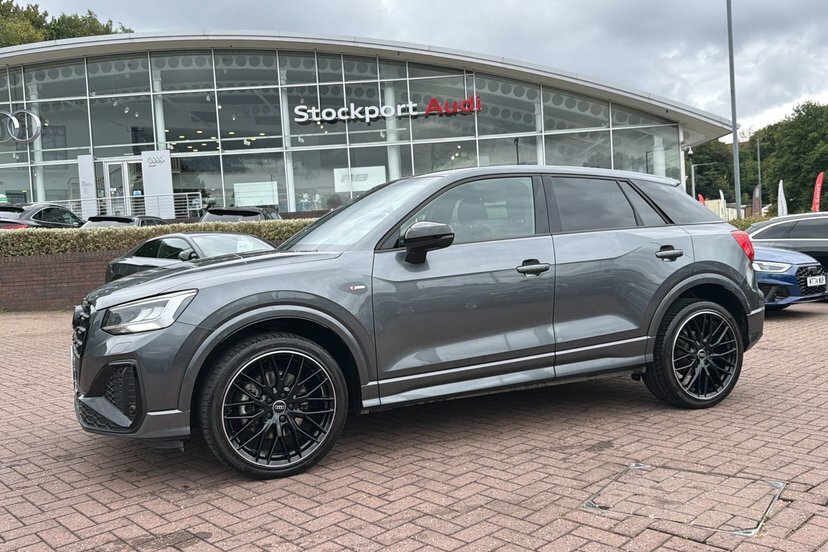 Audi Q2 Audi Q2 Sport 35 Tfsi 150 Ps S Tronic Black #30