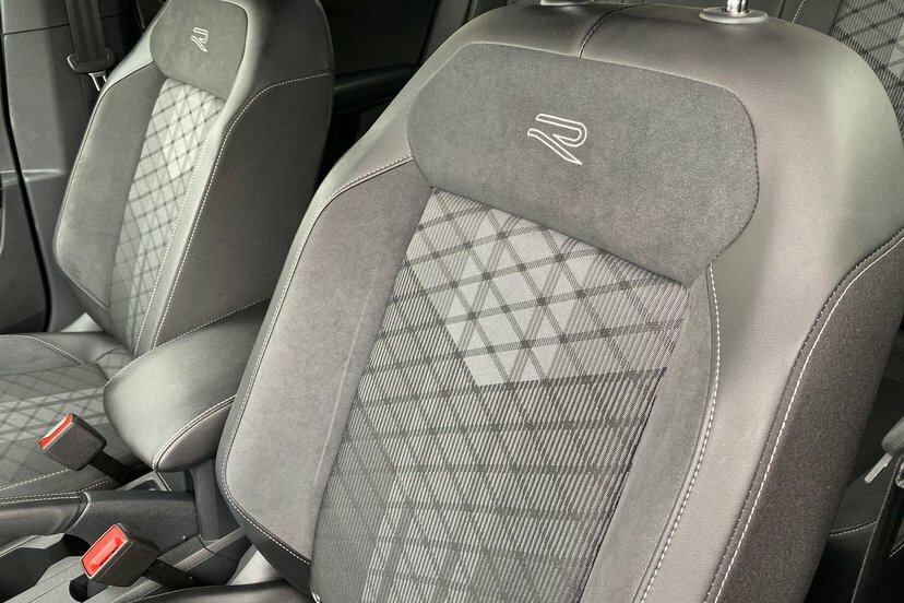 Volkswagen T-Cross Style Black #17