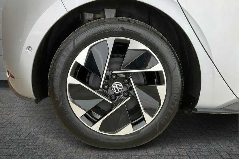Volkswagen ID.3 Pro 59Kwh Match Hatchback 204 P Black #5