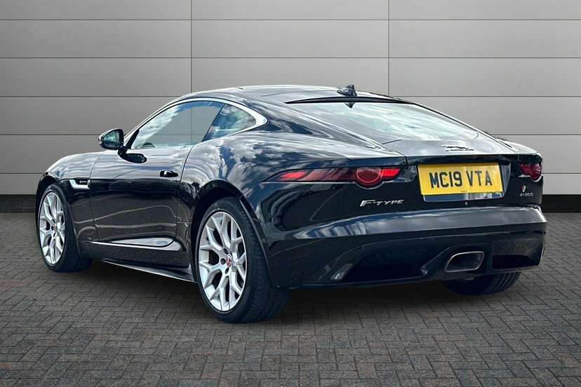 Jaguar F-Type 2.0I Gpf R-dynamic Coupe 300 Ps Black #3