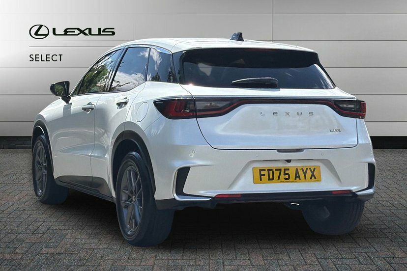 Lexus LBX 1.5 Vvt-ie Premium Suv Hybrid E-cvt 13 White #3