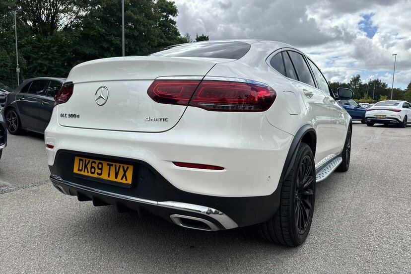Mercedes-Benz GLC Class 220D 4Matic Sport 9G-tronic White #42