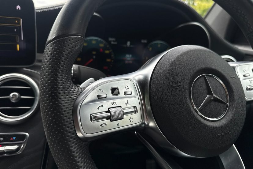 Mercedes-Benz GLC Class 220D 4Matic Sport 9G-tronic White #29