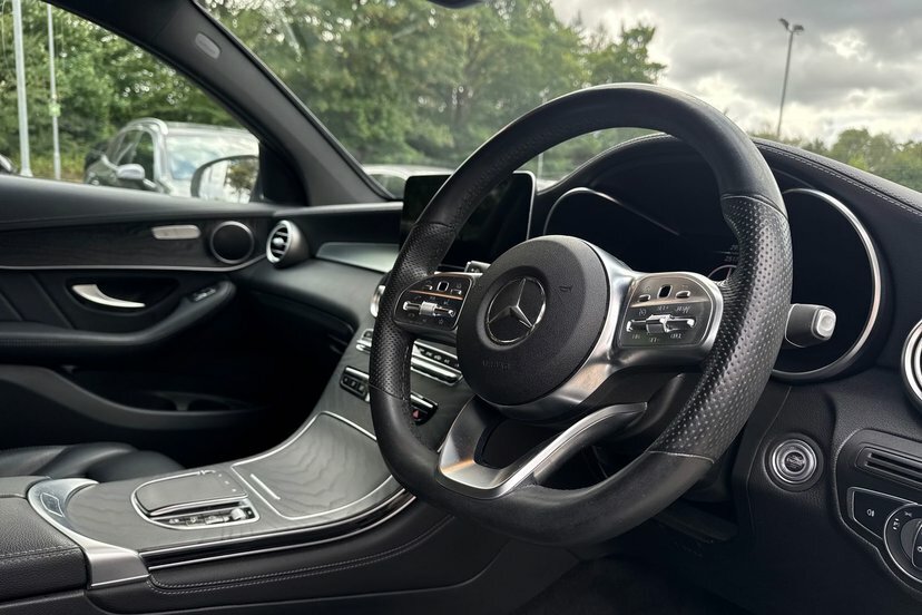Mercedes-Benz GLC Class 220D 4Matic Sport 9G-tronic White #15