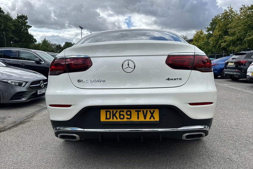 Mercedes-Benz GLC Class 220D 4Matic Sport 9G-tronic White #34