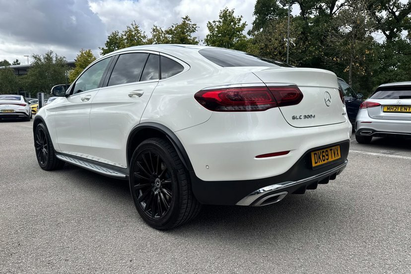 Mercedes-Benz GLC Class 220D 4Matic Sport 9G-tronic White #37
