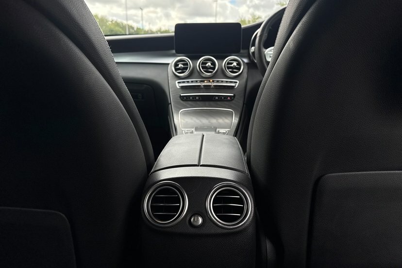 Mercedes-Benz GLC Class 220D 4Matic Sport 9G-tronic White #16