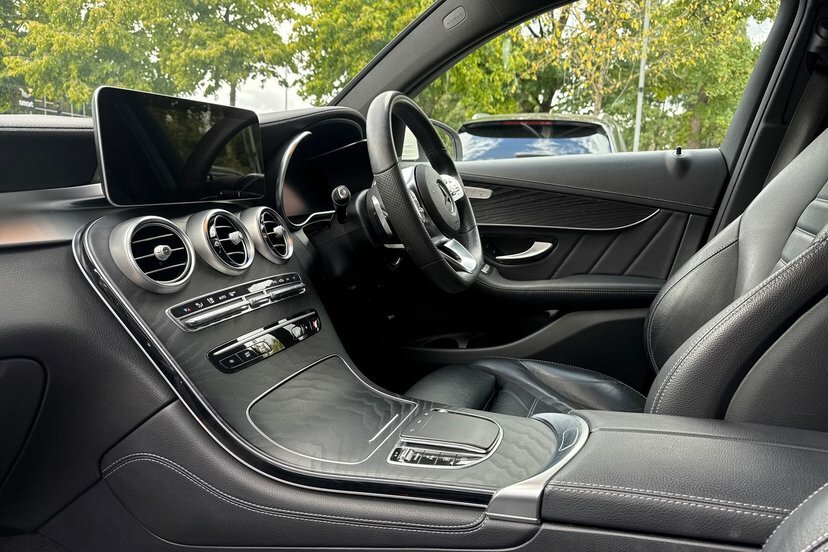 Mercedes-Benz GLC Class 220D 4Matic Sport 9G-tronic White #12