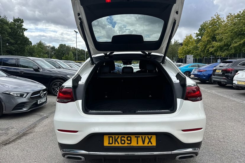 Mercedes-Benz GLC Class 220D 4Matic Sport 9G-tronic White #44