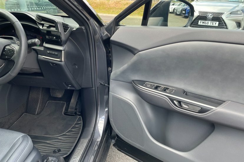 Lexus RZ 450E 230Kw Dir4 Takumi 71 Kwh Bi-tone  #11