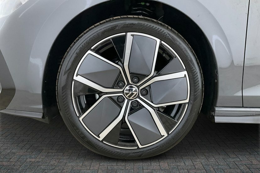 Volkswagen Golf 1.5 Etsi Mhev R-line Hatchback Hybrid D Silver #16