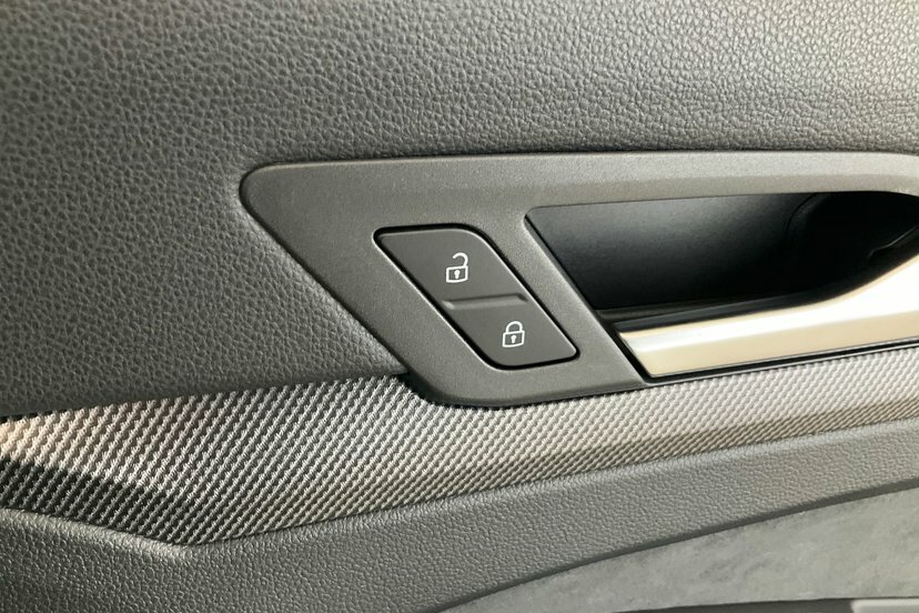 Volkswagen Golf 1.5 Etsi Mhev R-line Hatchback Hybrid D Silver #33