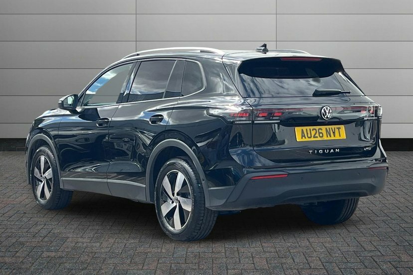 Volkswagen Tiguan 1.5 Etsi Mhev Match Suv Hybrid Dsg 150 AU26NVT Black #3