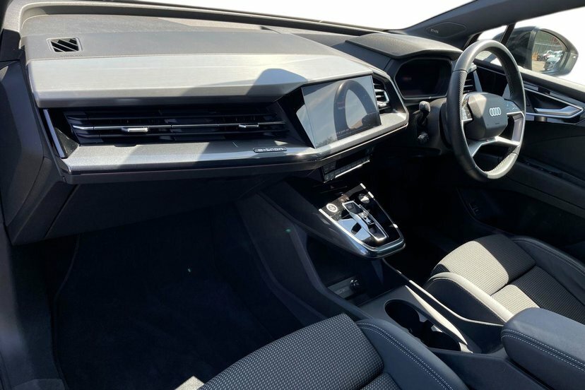 Audi Q4 E Tron 40 S Line Sportback 82Kwh 204 P Black #2