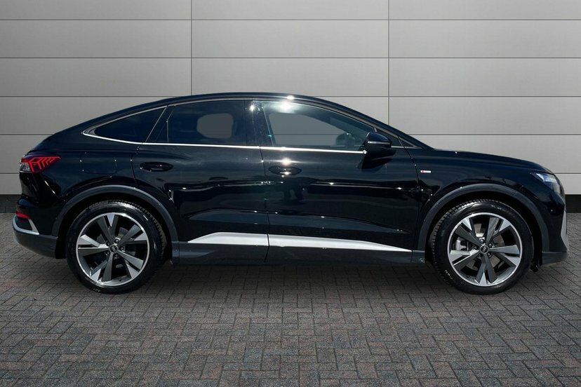Audi Q4 E Tron 40 S Line Sportback 82Kwh 204 P Black #4